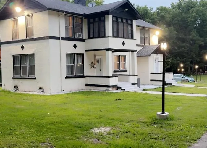 Holiday home A J House *
