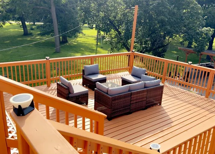Holiday home A J House Plano